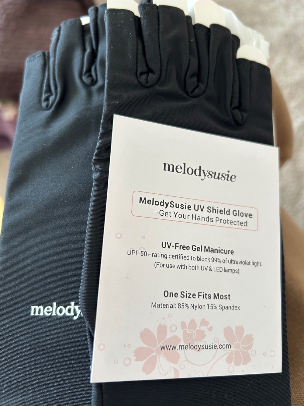 MelodySusie UV Shield Gloves in Black